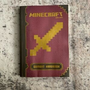 Minecraft: Combat Handbook 2015 Mojang Illustrated Softcover